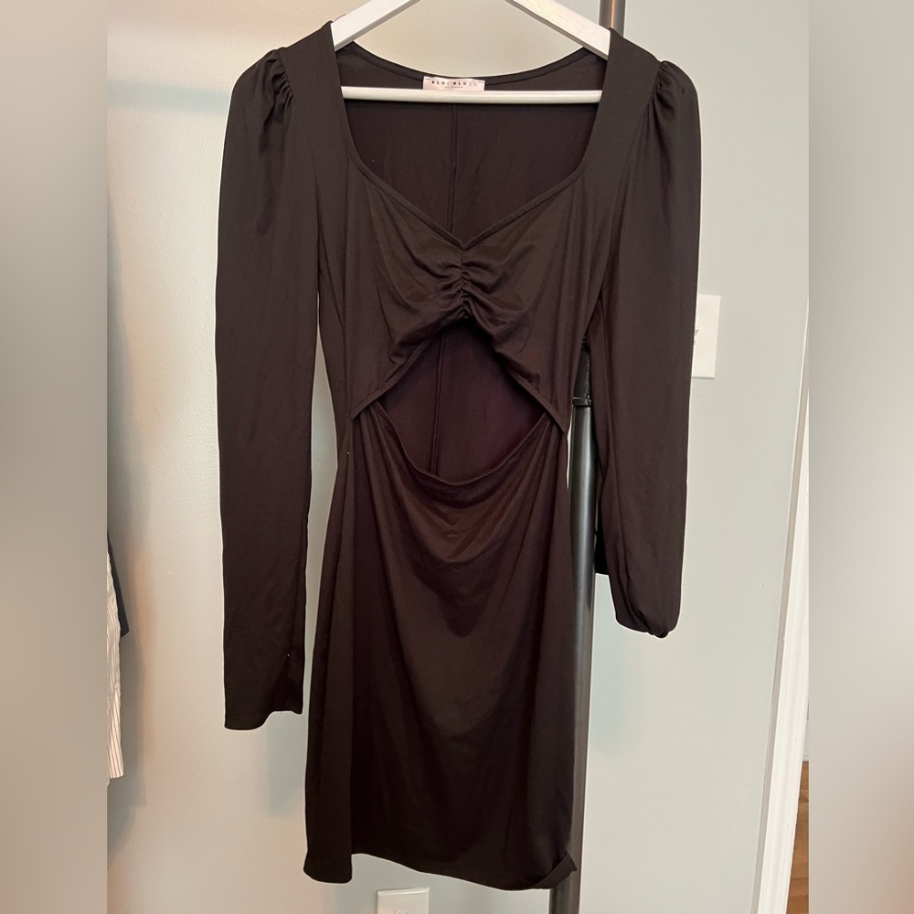Black fitted dress by Blue Blush